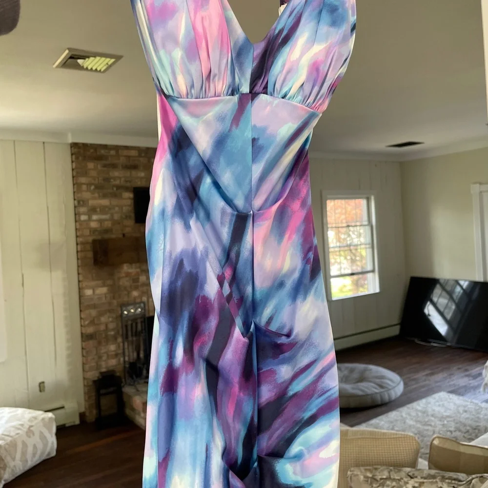 Prom Dress - Picture 2 of 5